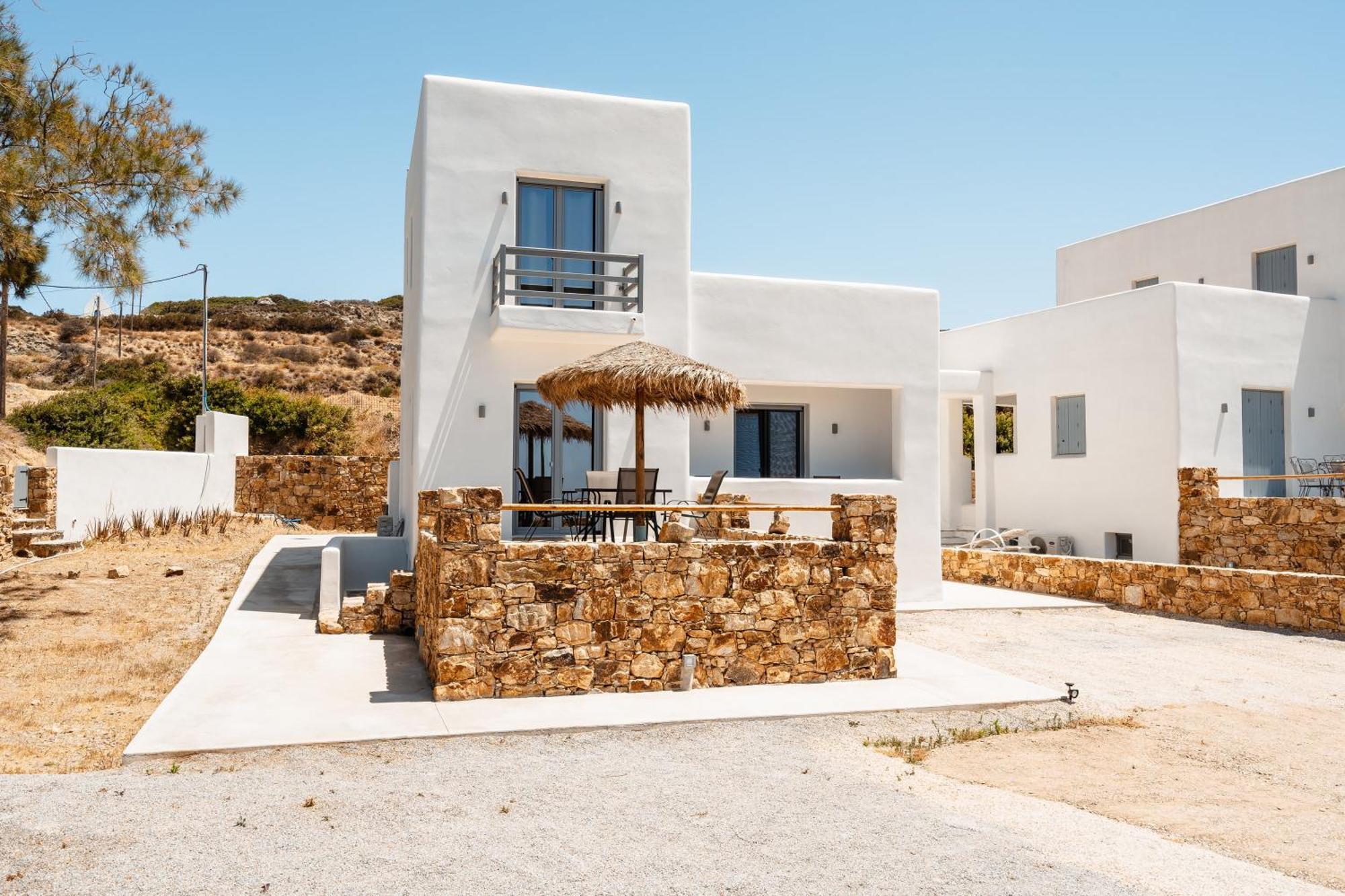Celestial Sunset Apartment Galanado