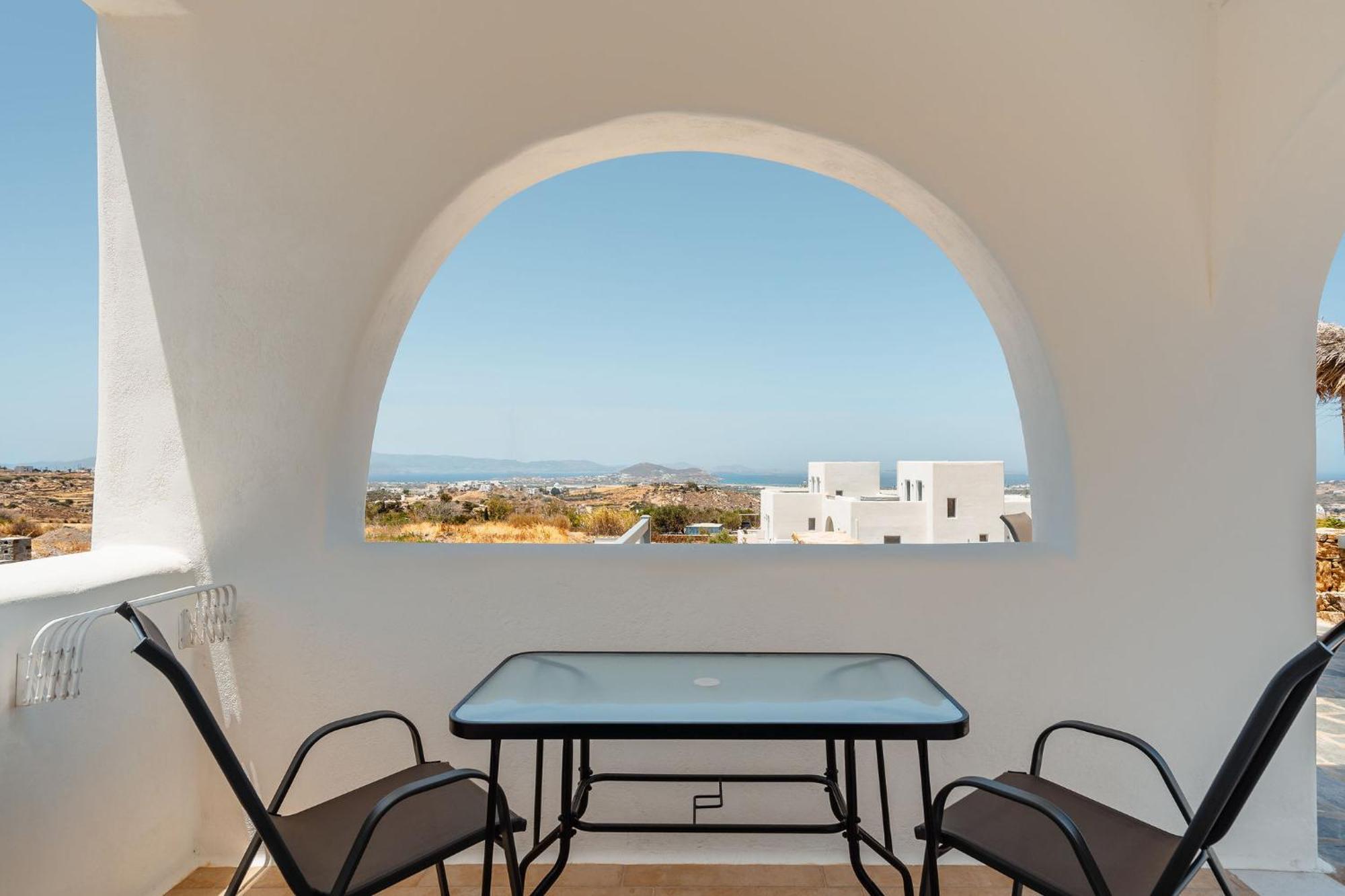 Celestial Sunset Apartment Galanado